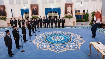 Prabowo Lantik 6 Pejabat Baru, Dudung Abdurachman hingga Jumhur Hidayat Resmi Masuk Lingkaran Istana