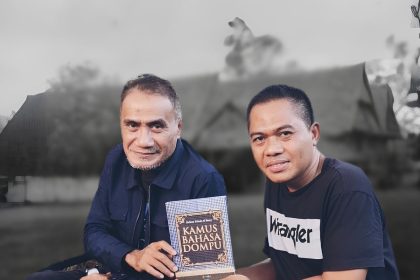 Dae Olan bersama Iksan Sekdis Dinas Dikpora