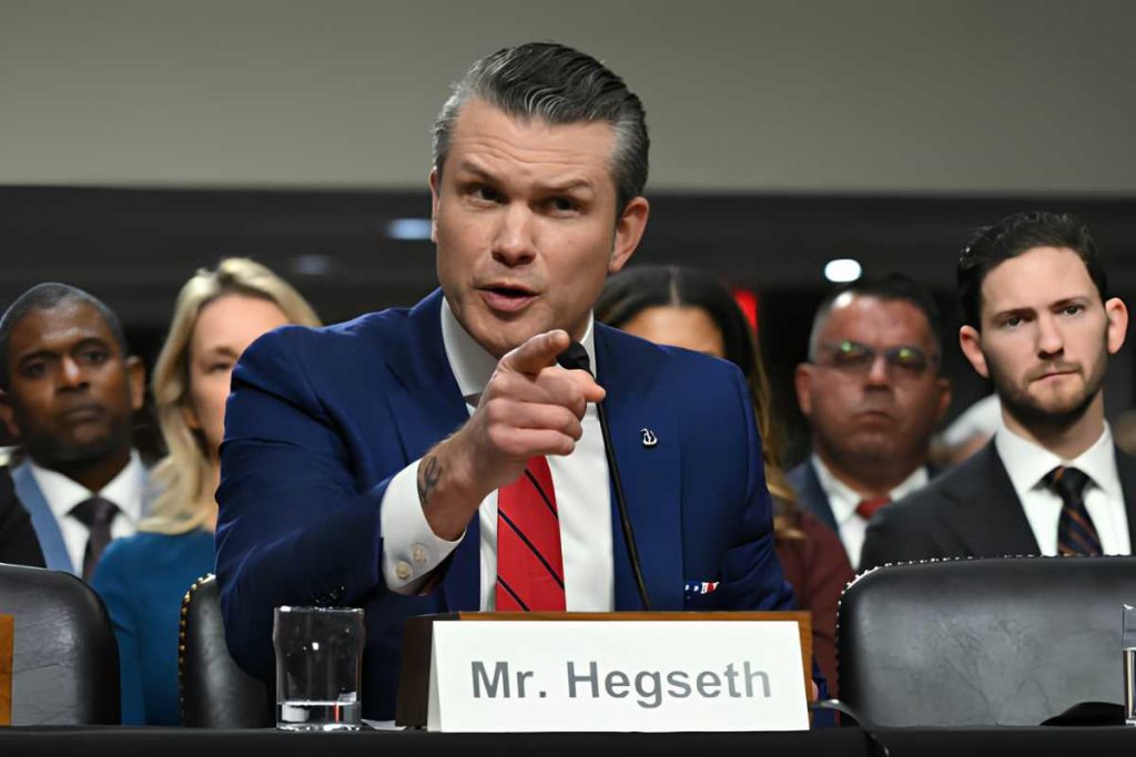 Menhan AS Pete Hegseth memberikan kesaksian di sidang Senat Capitol Hill saat protes aktivis anti-perang terjadi