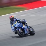 Momen Alex Marquez kejar Pedro Acosta pada MotoGP Catalunya 2026. (Foto: Tangkapan Layar Youtube MotoGP)