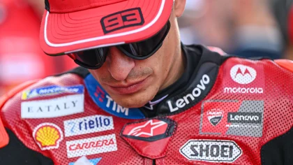 Pembalap andalan Ducati Lenovo Team, Marc Marquez, dipastikan harus menepi dari lintasan untuk waktu yang belum ditentukan. (motogp.com)