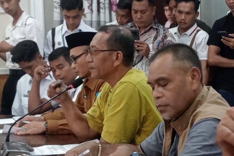 Foto: Kiri Ilham Yahyu Kanan Sunandar (Foto Emha)