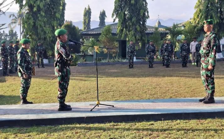 Pemberian Penghargaan Babinsa (Foto: KDM)