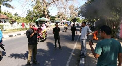 Saat Dinas Pertanian Di Demo (Foto: AL)