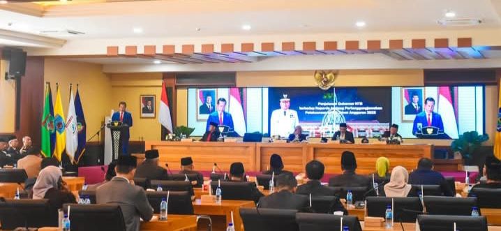 Rapat Paripurna DPRD Provinsi NTB (Foto: KL)