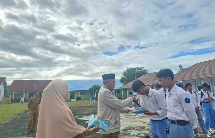 SMAN 1 Pekat (Foto: SN)