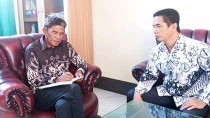 Ketua PGRI Kilo Saat Klarifikasi (Foto: PGRI Kilo)