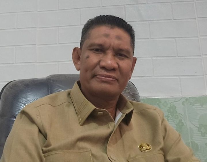 Kadis Dikpora Dompu H. Rifaid (Foto: GG)