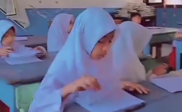 Aktifitas KBM SDN 27 Pekat (Foto: FT)