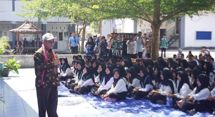 Kemendikdasmen Tinjau MPLS NTB (Foto: MT)