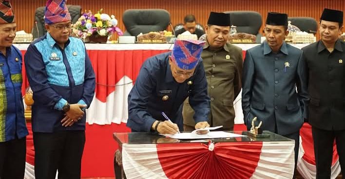 Paripurna APBD Sumbawa (Foto: SB)