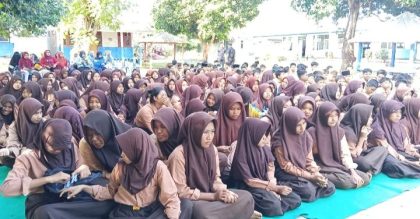 SMPN 2 Pekat Pembinaan Disiplin (Foto: KR)