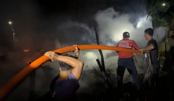 Rumah Kayu Terbakar (Foto: ER)