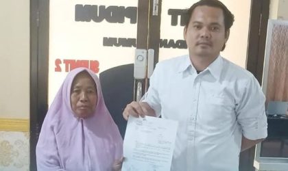 Pelapor Ma'ani & APH Polres Kota (Foto: AJ)