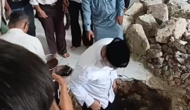 Peletakan Batu Pertama (Foto: KT)