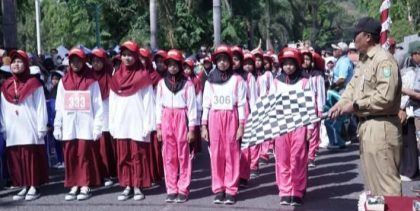 Gerak Jalan Siswa/Siswi Sumbawa (Foto: SB)