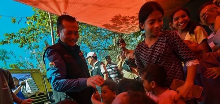 Gubernur NTB Temui Korban Gempa (Foto: MT)
