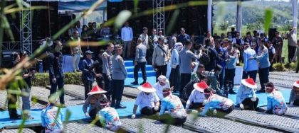 Penanaman Bawang Putih (Foto: LT)