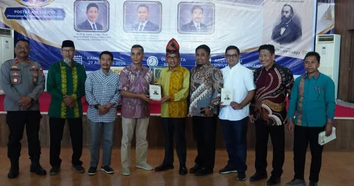 Bedah Buku Pulau Sumbawa (Foto: SB)