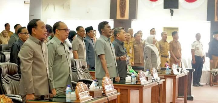 Pembahasan APBDP (Foto: SB)