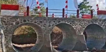 Jembatan Armco Garuda, Desa Woko (Foto: KD)