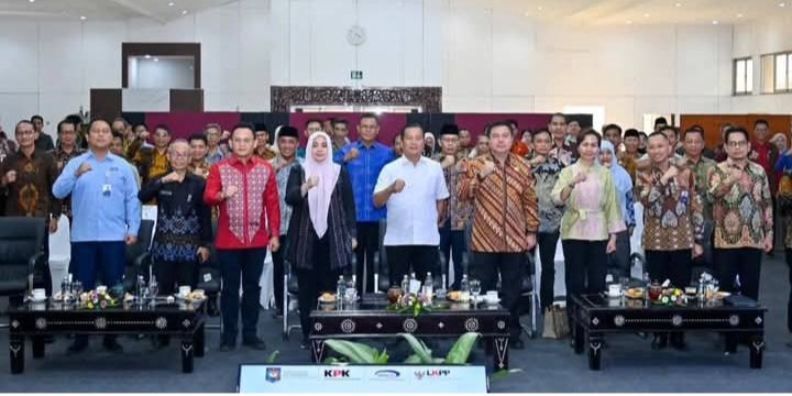 Penandatanganan Lawan Korupsi (Foto: SB)