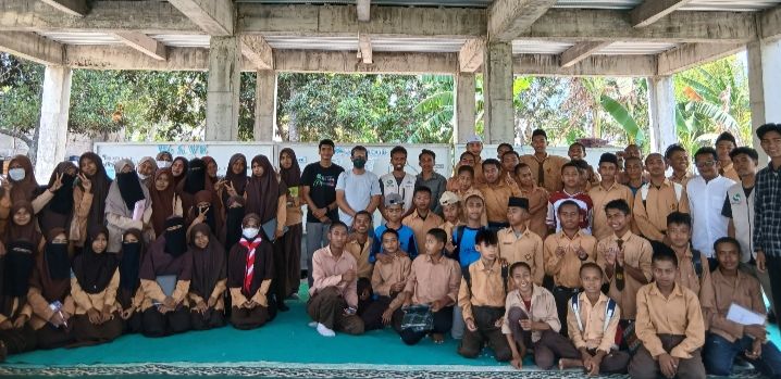 Kelas Kehidupan SMK Kreatif Dompu (Foto: FK)