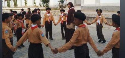 Latihan Pramuka melalui permainan (Foto: SD)