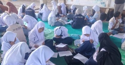 Pelajar SMP dan SMK Kreatif Dompu (Foto: FK)