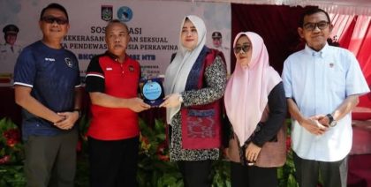 Wagub NTB cegah nikah dini (Foto: SB)